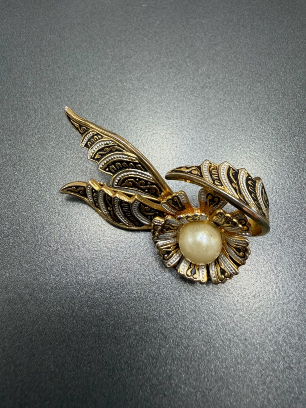 Vintage Spanish Damascene Floral brooch #5DA